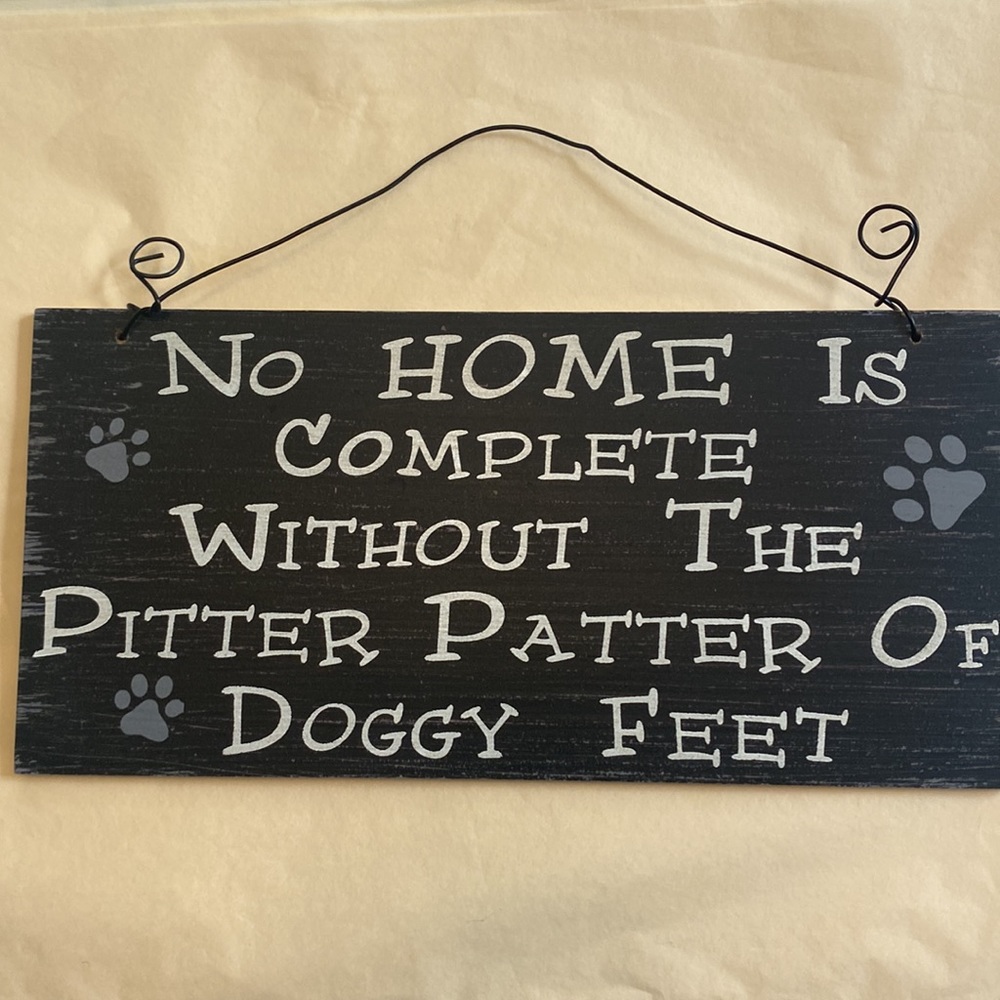 Dog pet sign/plaque Young’s Inc wooden black grey white wire hanger